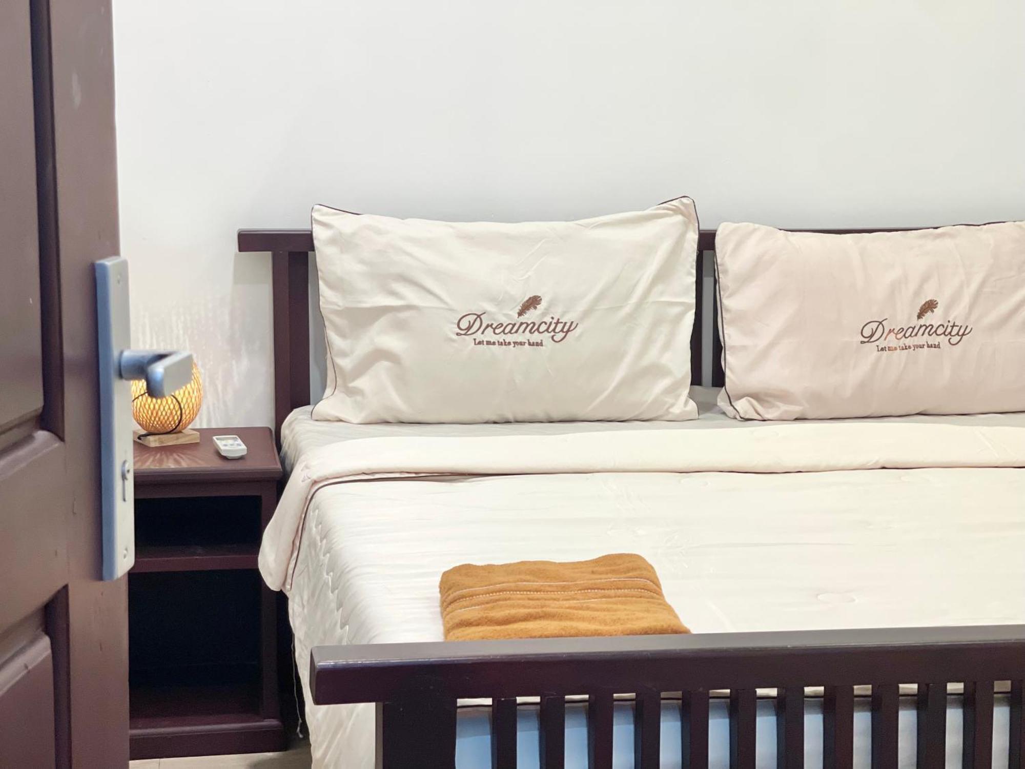 Sky Hotel Central Phnom Penh - Rooms & Apartments Exterior foto